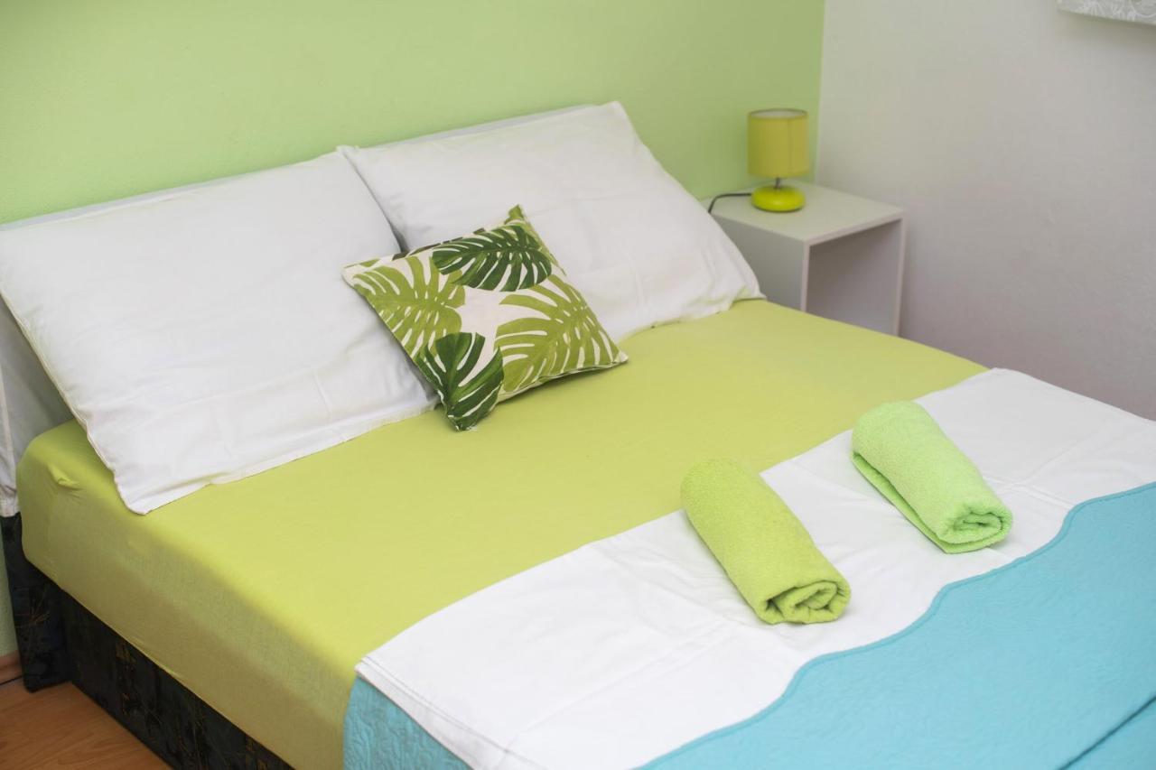 Apartments Dijana Пакоштане Екстер'єр фото