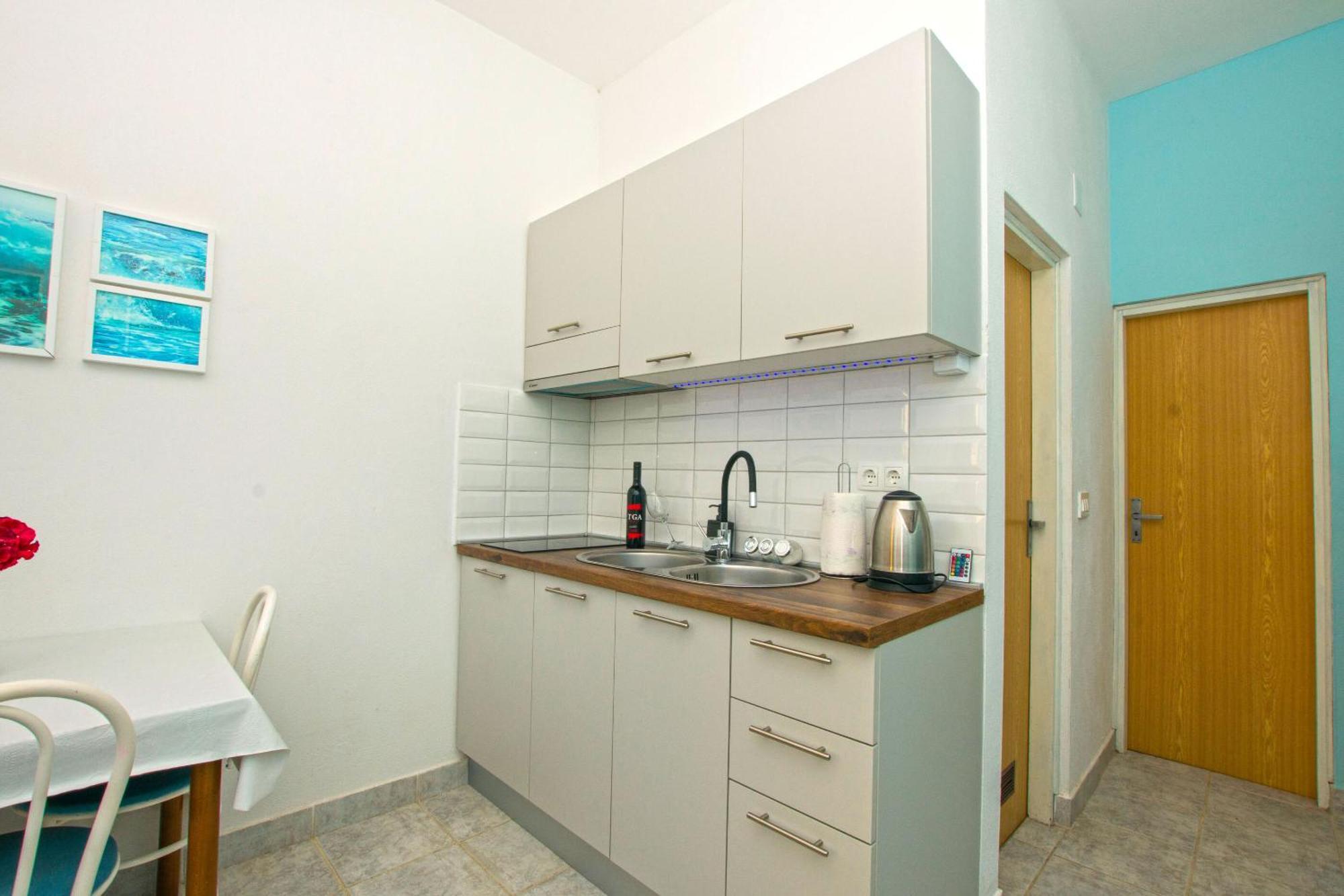 Apartments Dijana Пакоштане Екстер'єр фото